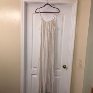 White maxi dress